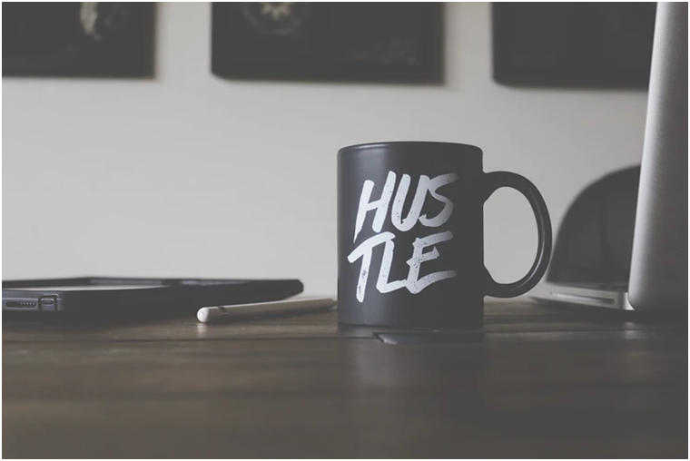 7 Side Hustles That You Can Start With The Least Requirements